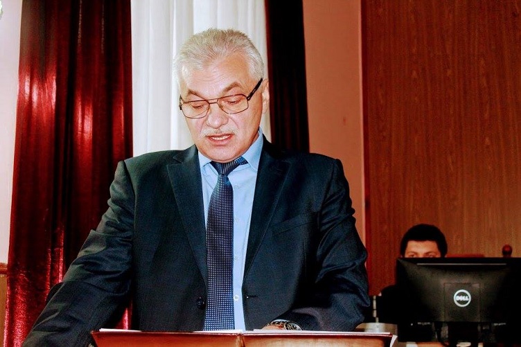 По результатам тайного голосования заместителем председателя суда вновь избран Владимир Мицней.