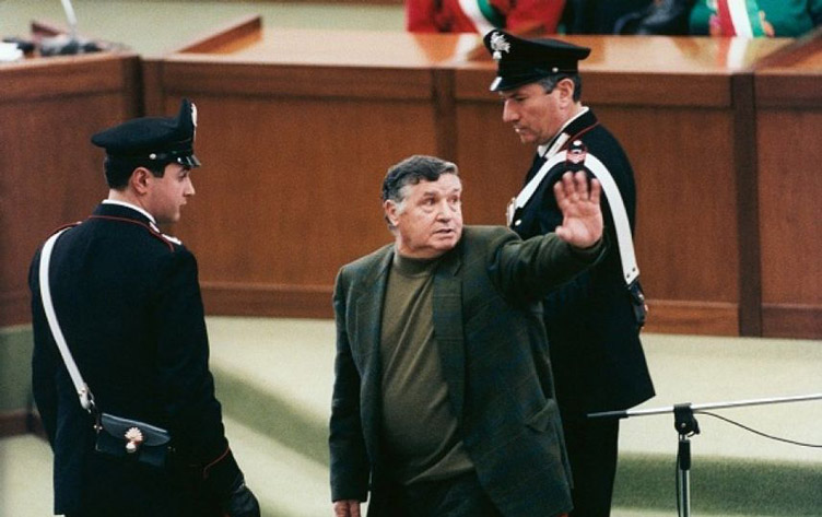 Сальваторе Риина на фото в 1993 году