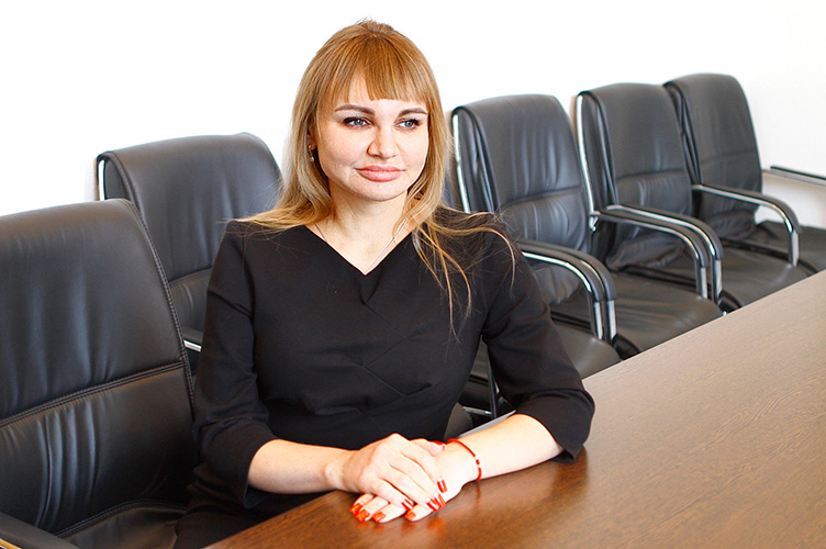 Оксана Марченко наголосила, що нині питання, пов’язані з перевіркою декларацій, особливо актуальні для «верховників».