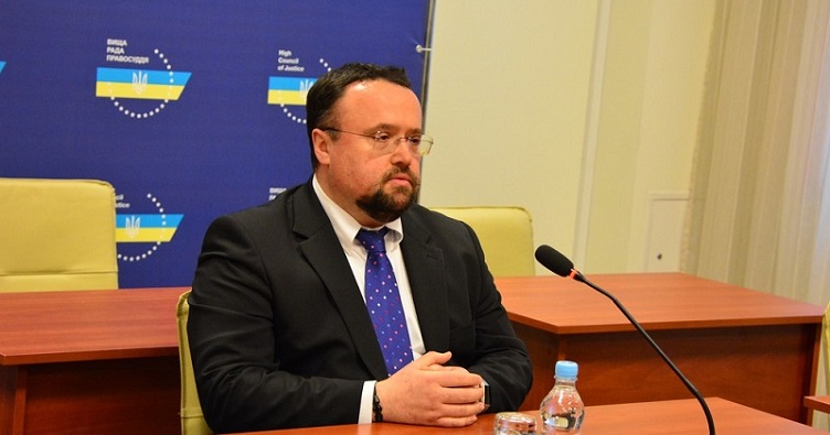 До середины 2020 года Сергей Пушкарь возглавлял секретариат ВРП.