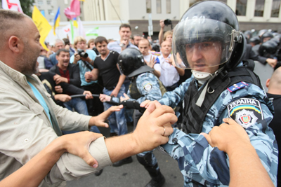 Українські міліціонери — найтолерантніші у світі? 