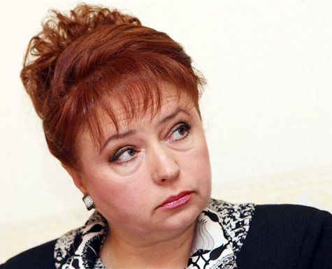 Украинский омбудсмен Нина Карпачева больше занята занята подготовкой ежегодного доклада о состоянии и соблюдении прав человека в Украине, чем 