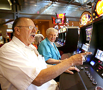 Любителі ігрових автоматів можуть залишитися не лише без грошей, а й без прав.