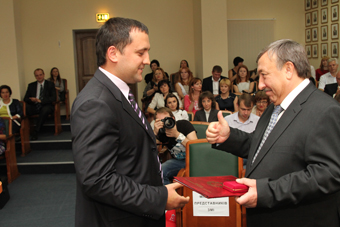 В.Татьков подякував за відмінну роботу суддям і працівникам апарату ВГС.