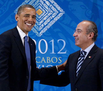 Б.Обама и Ф.Кальдерон (справа) договорились: от Мексики — стабильность, от США — поддержка. 
