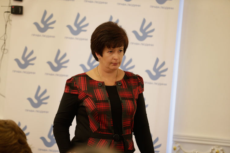 В.Лутковская убеждена, что администрация учреждений лишения свободы нередко злоупотребляет полномочиями.