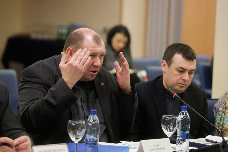 А. Присяжнюк (слева): «Чтобы идти в Европу, не нужно игнорировать европейские ценности».