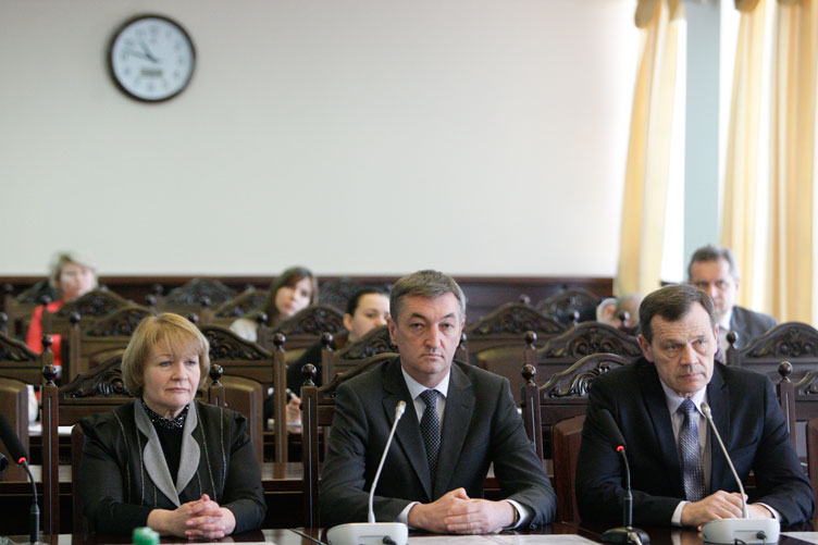 Амбиции крымских законников поразили членов ВККС, впрочем, это не помешало им получить рекомендации для перевода в столичные суды.