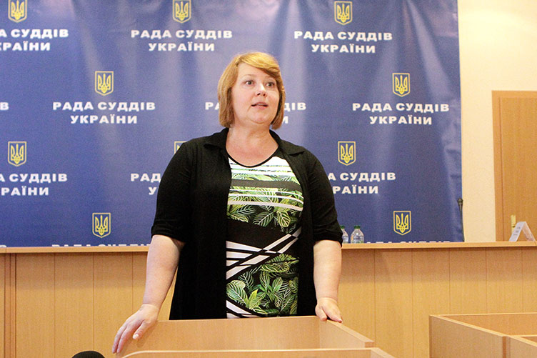 В.Симоненко убеждена: обладатели мантий хотят пройти квалифоценивание. И процедура его проведения должна соответствовать международным стандартам.