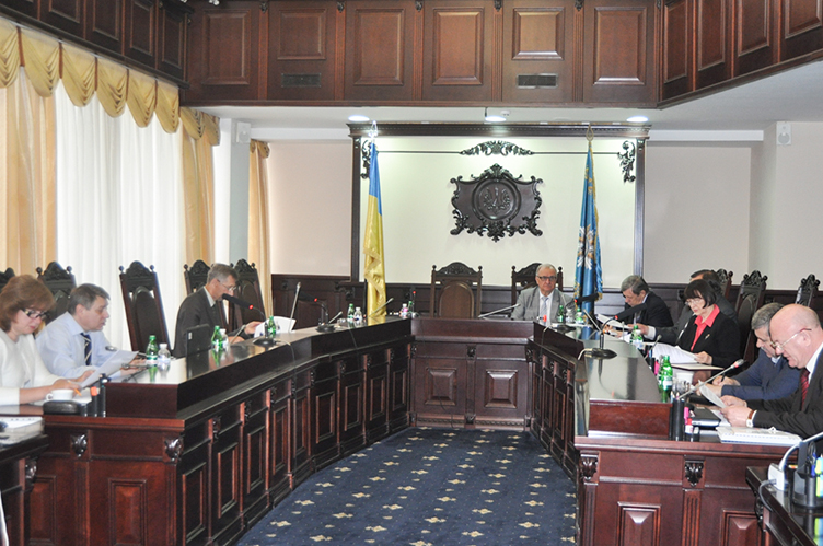 Заседание провел Н.Патрюк, а в это время С.Козьяков в Брюсселе информировал европейцев о достижениях комиссии.