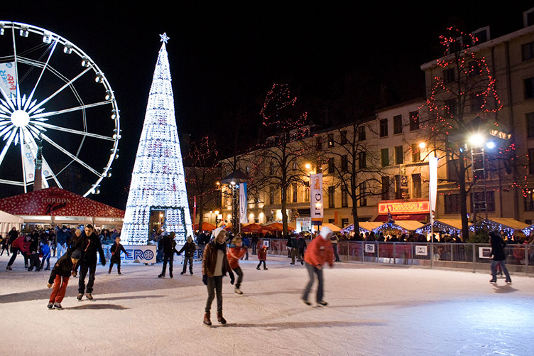 Вместо традиционной рождественской ели площадь Брюсселя будет украшать сооружение из множества экранов. Ради мусульман.