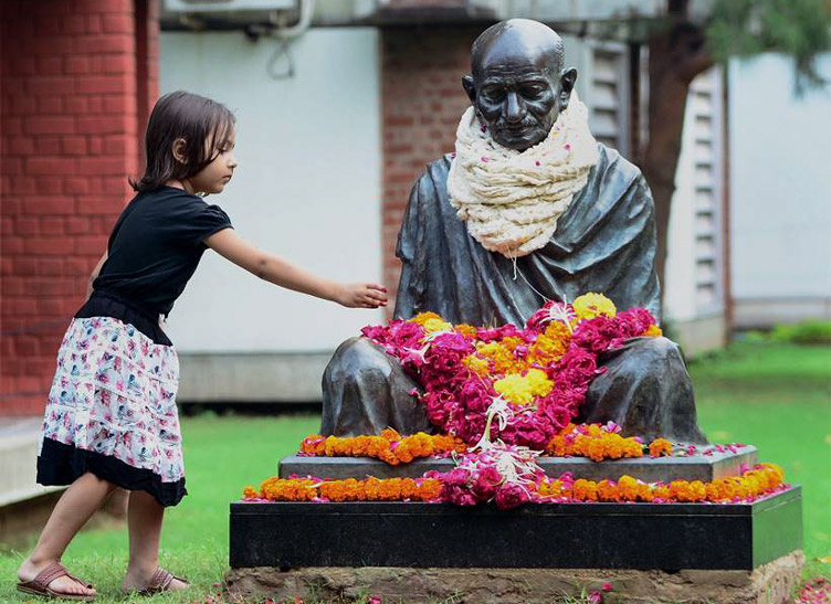 Ашрам Ганди был создан в 1917 году, а с 1963 года является музеем и носит статус национального памятника.