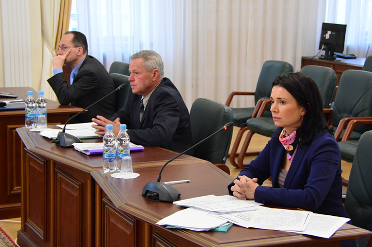 Суддя Катерина Котельва вважає, що потрібно використати закордонний досвід боротьби із сутяжниками.