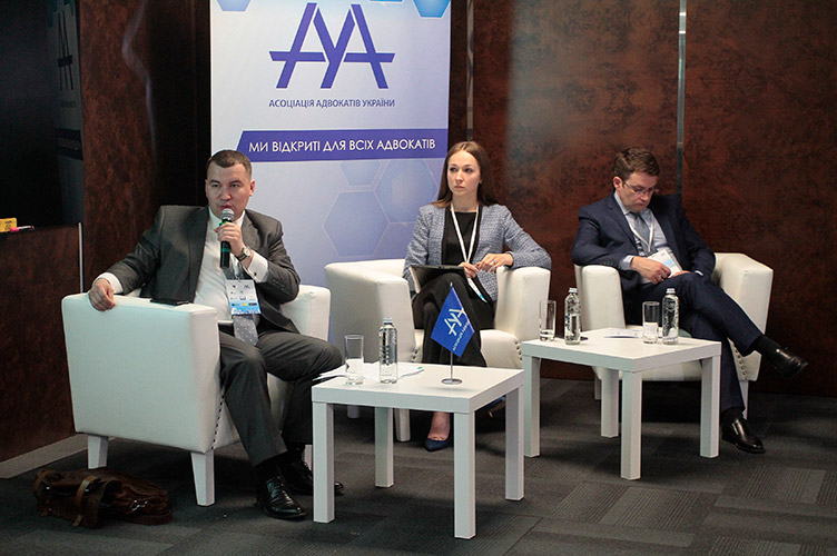 Денис Михайлюк зазначив, що МЗС надає допомогу українському бізнесу в просуванні продукції, пошуку інвесторів та юридичному захисті.