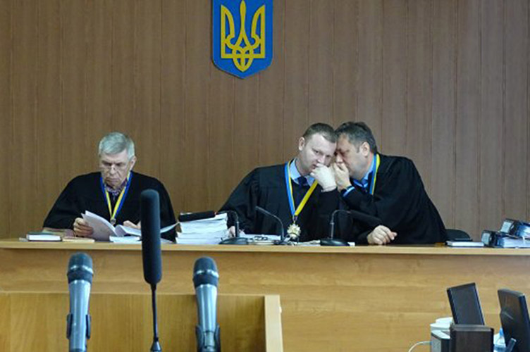 Судді Малиновського районного суду не бажають розповідати НАБУ про справу, яку розглядають.