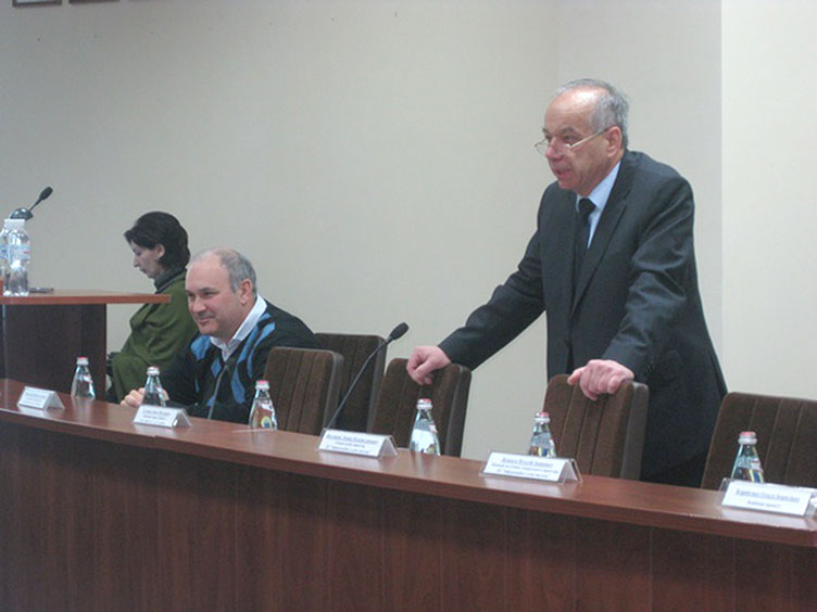 В.Москаленко розповів про етапи розроблення документа.