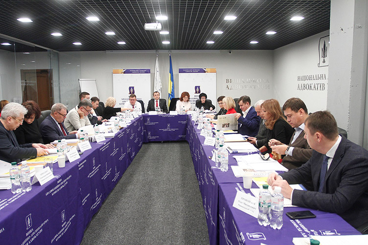 «Члени комісії ВКДКА нерідко скасовують рішення своїх колег з місцевих КДКА».