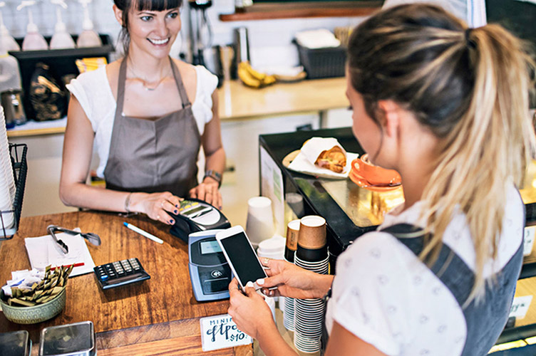 Після 1.01.2020 клієнтові обов’язково мають видати чек у всіх ресторанах і кафе незалежно від статусу платника податків.