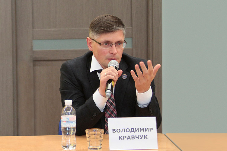 Володимир Кравчук детально розповів про принципи, які сприяють справедливому судочинству.