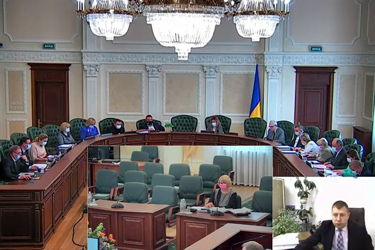 Людмила Гізатуліна (на екрані в центрі) наголосила, що не варто розраховувати на 200 млн грн. як перевиконання плану надходжень від судового збору.