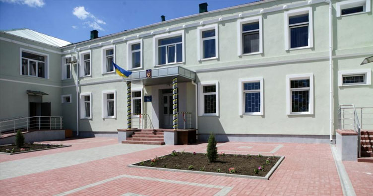 Нову будівлю Приморського районного суду Запорізької області відкрили у травні 2017 року.