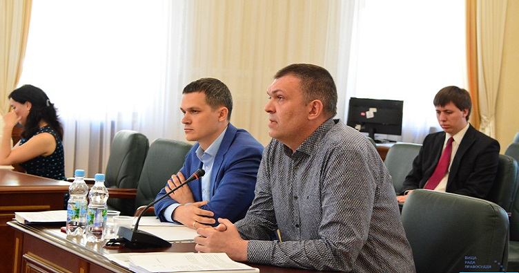 У травні 2018-го ВРП вісторонила С.Лазюка (праворуч) від здійснення правосуддя до набрання законної сили вироком суду або закриття провадження.
