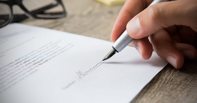 .Якщо відповідач упевнений у своїй правоті, він охоче підпишеться під такими зобов’язаннями.