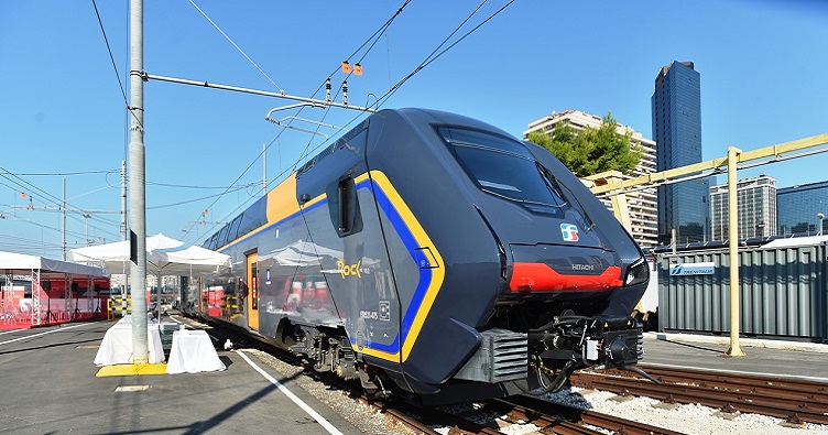 Нові поїзди Rock у 5-вагонному варіанті можуть вмістити до 1,5 тис. пасажирів.