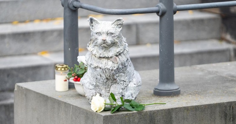 Памятник коту был создан на пожертвования жителей Меммингена.