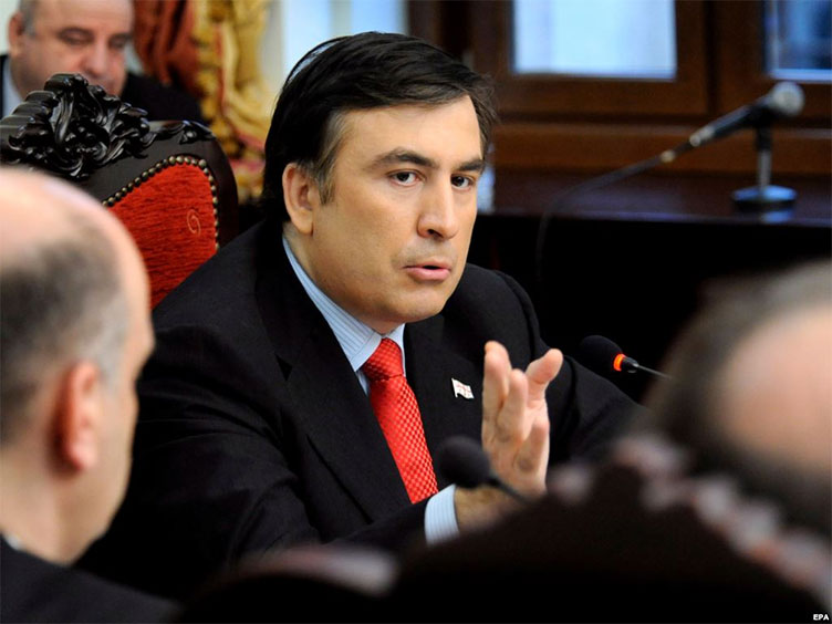 Похоже, М.Саакашвили боится, что, утратив влияние на суды, может в будущем лишиться и свободы.