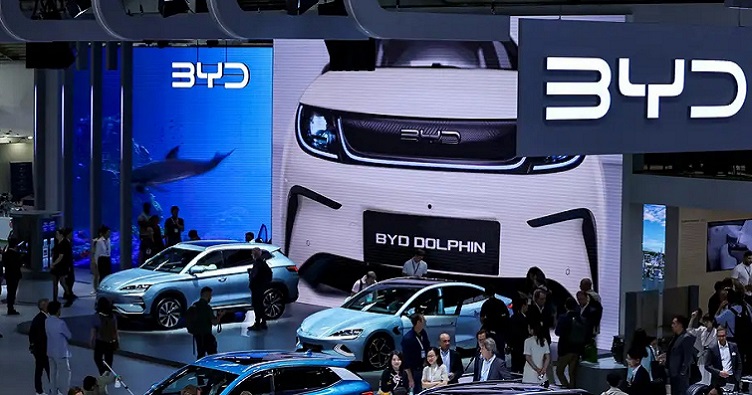 Стенд компании BYD на автосалоне в Мюнхене в сентябре 2023 года.