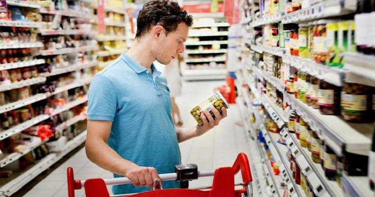Експерти рекомендують використовувати продукти з консервних банок якомога рідше і віддавати перевагу скляній тарі.