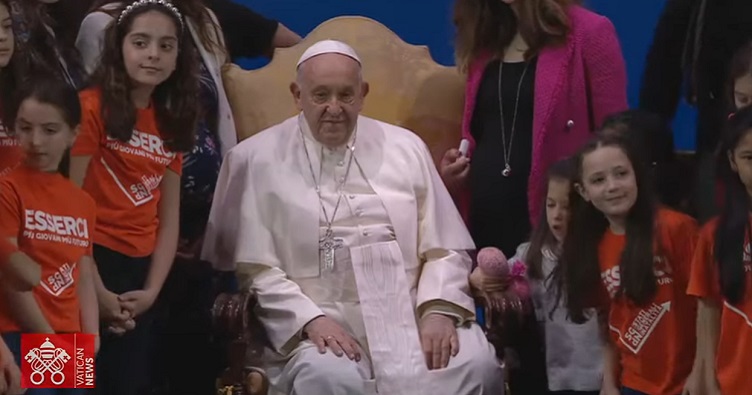 Понтифік наголосив: народжуваність — головний показник надії народу.