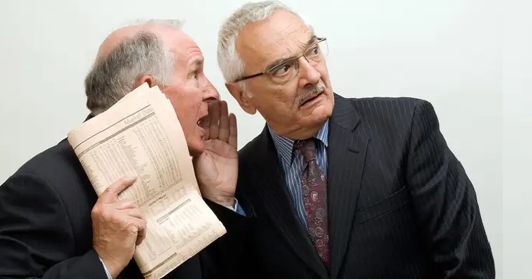 Вочевидь, факт розголошення, зокрема, комерційної таємниці, визначатиметься також внутрішніми документами підприємства.