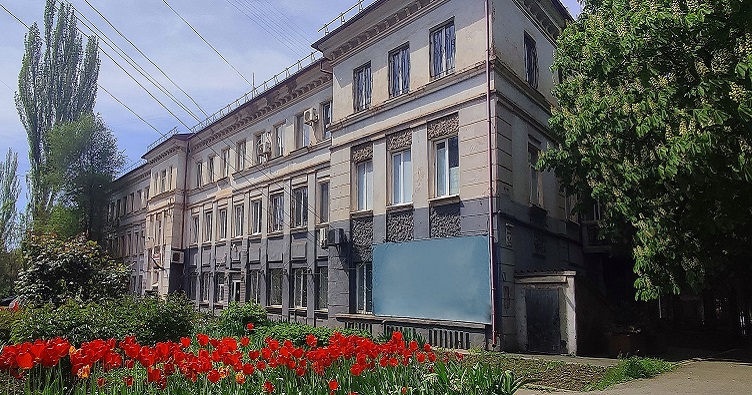 У Дзержинському районному суду м.Кривого Рогу наразі є 5 суддів із 10 за штатним розписом.