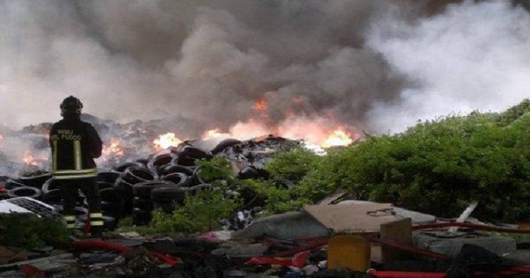 В зоне, получившей навание «Terra dei Fuochi», проживает около 2,9 млн жителей, или 52% населения региона Кампания.
