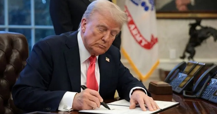 Дональд Трамп сделал то, на что за 250 лет со дня провозглашения независимости США не решились предыдущие президенты.