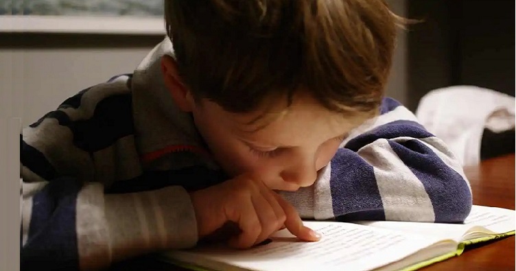 Замість того, щоб змушувати дітей «зубрити» матеріал, їх вчитимуть критично мислити.