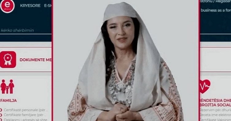 Віртуальний міністр має і візуальний образ — аватар жінки в традиційному албанському костюмі.