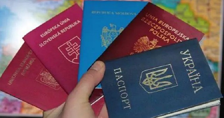 Хотя закон №4502-IX формально признал институт множественного гражданства, его практическая реализация будет противоречивой.