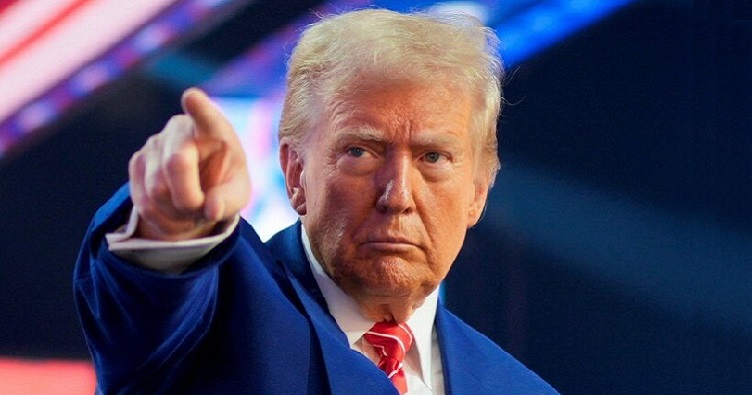 Дональд Трамп вирішив приструнити критиків багатомільярдним позовом.