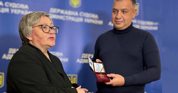 Аби підписатися на телеграм-канал «ЗіБ» та знати більше про новини судової системи, натисніть на зображення.