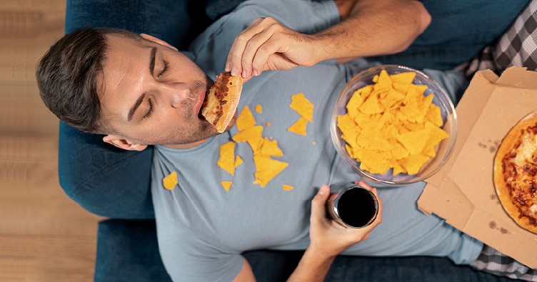 Аби мозок працював краще, експерти радять рідше вживати надоброблені м’ясні продукти та солодкі напої.