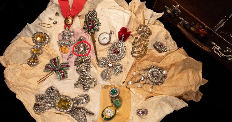 Діамант «Флорентинець» та інші коштовності із нововиявленої колекції. Фото: Nasuna Stuart-Ulin/FTI Consulting
