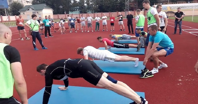 У разі прийняття закону, колишні правоохоронці та військові зможуть працювати в Нацполіції без складання тестів з фізпідготовки.