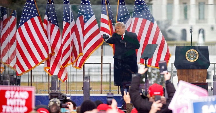 Заява про намір «боротися щосили» була зроблена, коли Дональд Трамп говорив про те, наскільки «спотвореними» були результати виборів.  Фото: Jim Bourg/Reuters