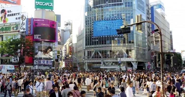 Не в останню чергу на позицію Токіо в рейтингу найбагатших міст вплинуло його населення, яке досягло 14,25 мільйонів жителів.