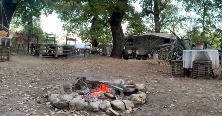 Донедавна діти жили в ізоляції в лісі, без водопроводу та електрики.