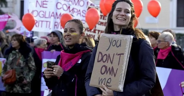 В последнее время по всей Италии проходили протесты против насилия в отношении женщин. Фото: Corbis via Getty Images.