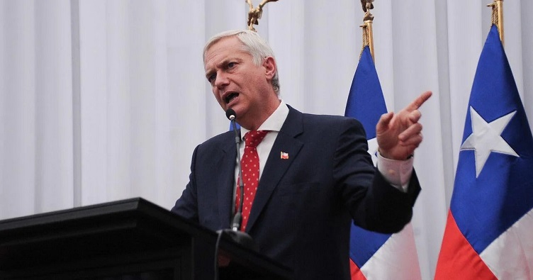 На протяжении всей избирательной кампании Хосе Антонио Каст изображал Чили страной, скатывающейся в хаос.